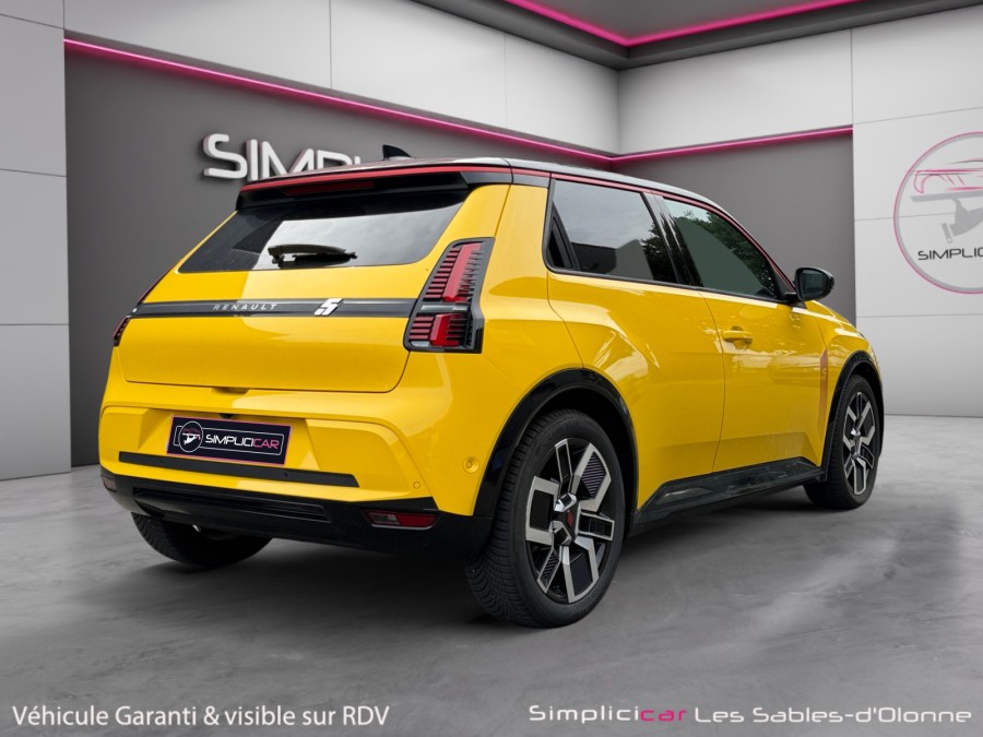 RENAULT d'occasion 5 E-TECH 150 ICONIC de 2025 Les Sables d'Olonne