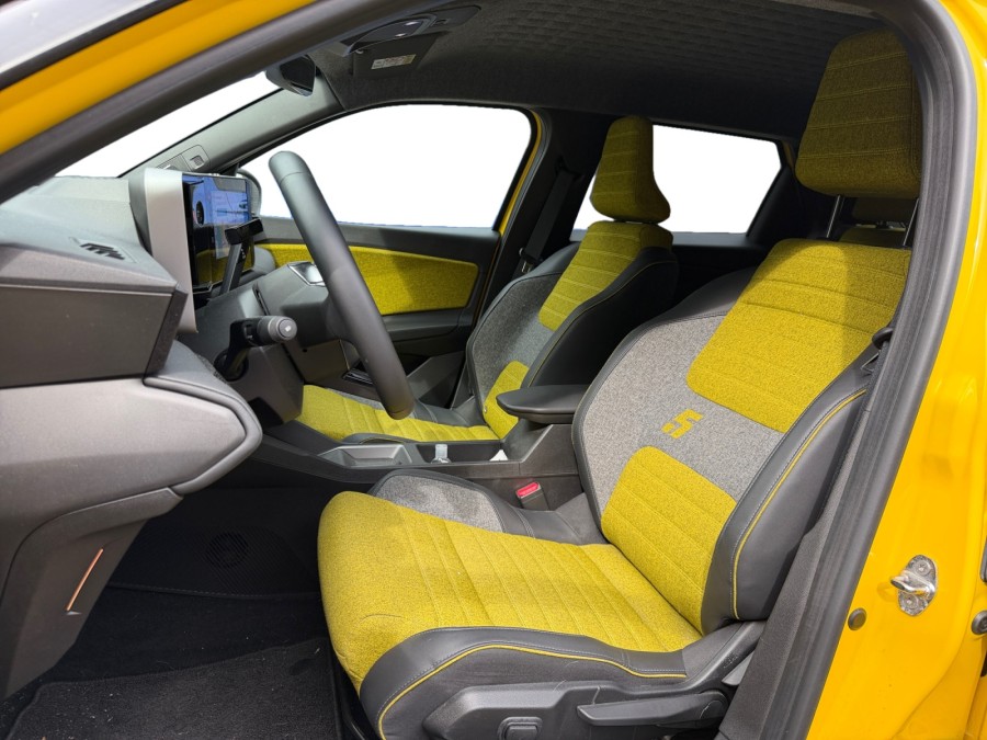 RENAULT d'occasion 5 E-TECH 150 ICONIC de 2025 Les Sables d'Olonne