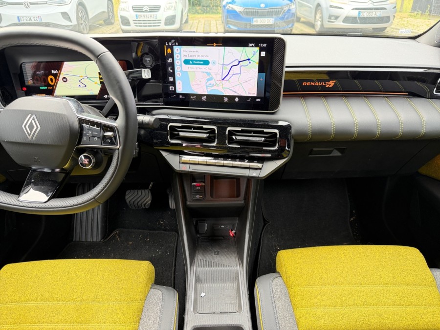 RENAULT d'occasion 5 E-TECH 150 ICONIC de 2025 Les Sables d'Olonne
