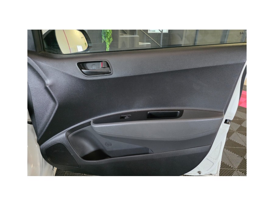 HYUNDAI d'occasion I10 1.2 87cv intuitive de 2017 Aix Les Bains (73)﻿