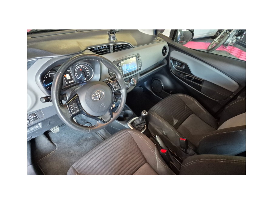 TOYOTA d'occasion YARIS 1.0 VVTI 70 ULTIMATE de 2020 Aix Les Bains
