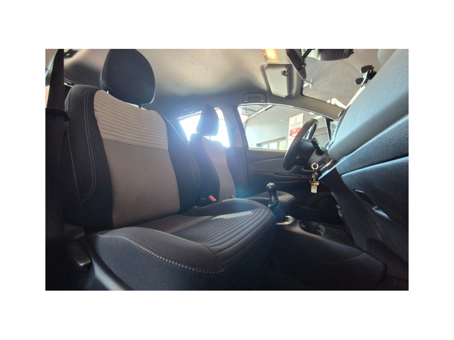 TOYOTA d'occasion YARIS 1.0 VVTI 70 ULTIMATE de 2020 Aix Les Bains