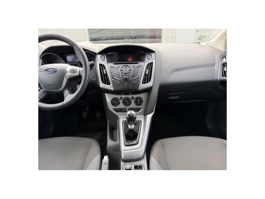 FORD d'occasion FOCUS FOCUS 1.6 L  DURATORQ-TDCI de 2013 Tours (37)﻿