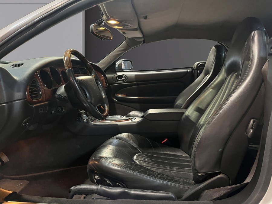 JAGUAR d'occasion XK8 4.0 V8 BA de 1999 Fontainebleau (77)﻿
