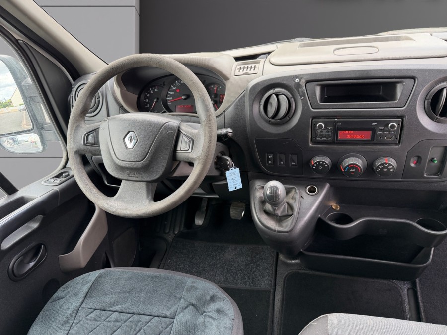 RENAULT d'occasion MASTER III FOURGON F3300 L2H2 DCI 110 GRAND