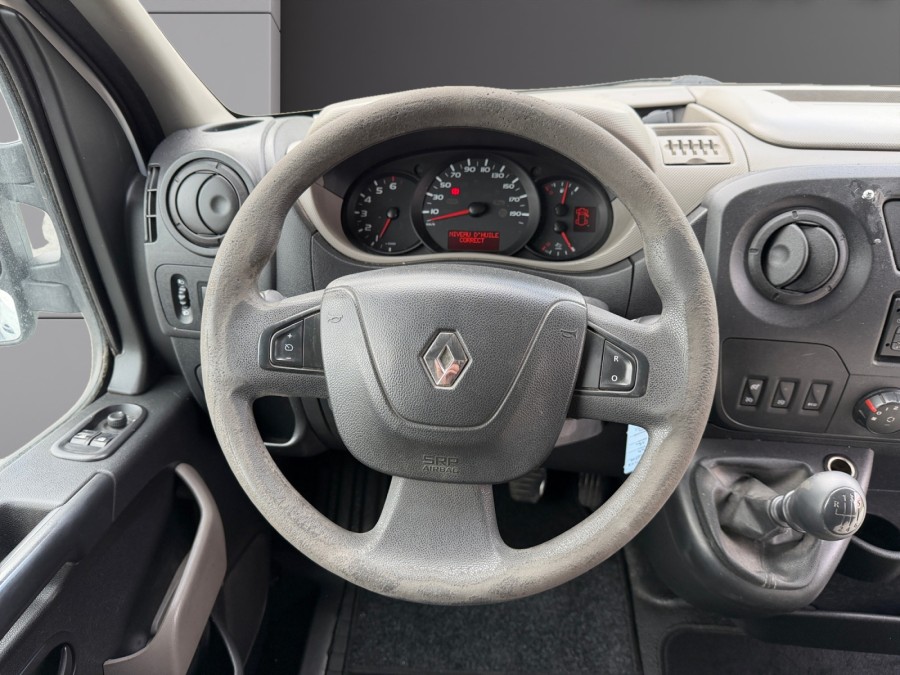 RENAULT d'occasion MASTER III FOURGON F3300 L2H2 DCI 110 GRAND