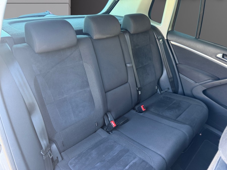 VOLKSWAGEN d'occasion TIGUAN 1.4 TSI 160 4X2 R-Line de 2013 Toulon