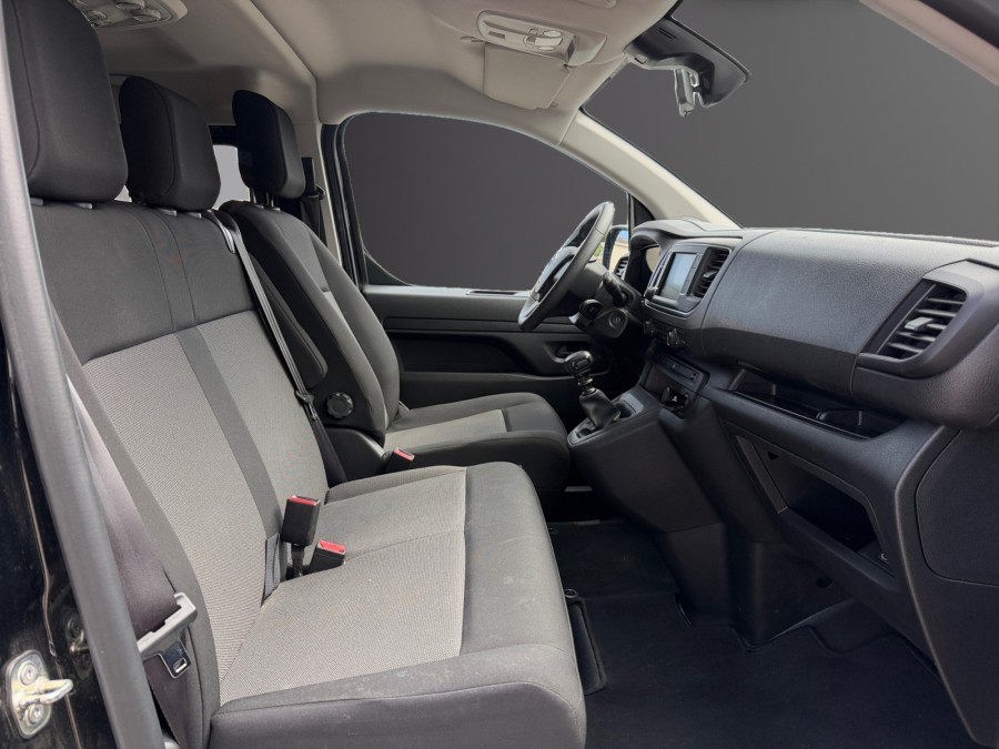 TOYOTA d'occasion PROACE COMBI MEDIUM 140 D-4D DYNAMIC de 2024 Toulon