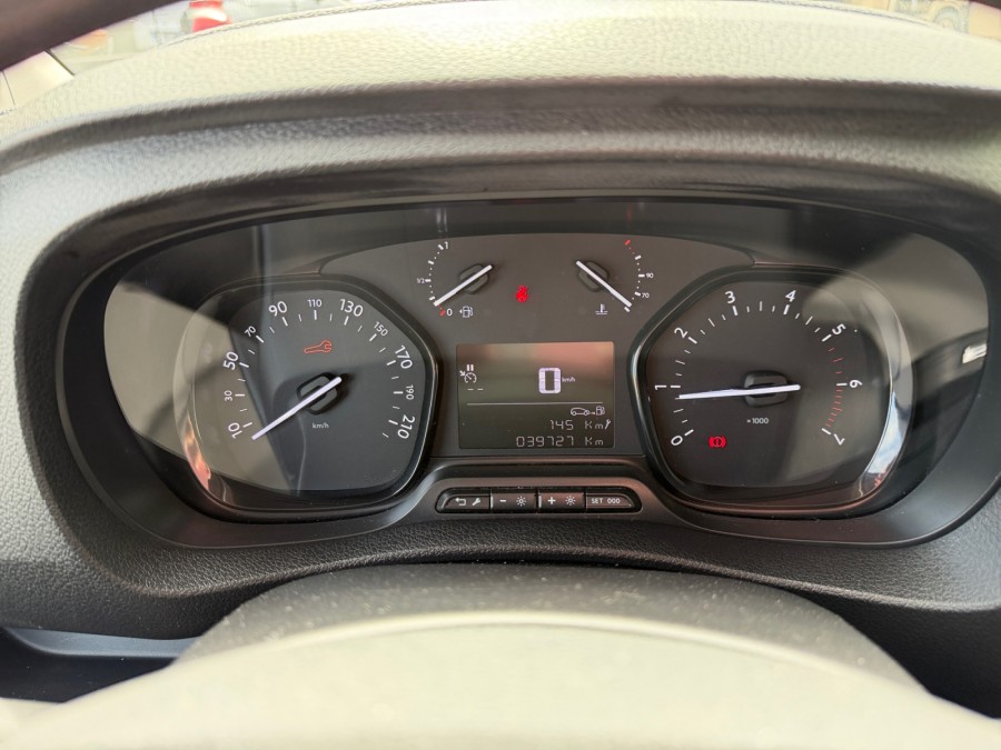 TOYOTA d'occasion PROACE COMBI MEDIUM 140 D-4D DYNAMIC de 2024 Toulon