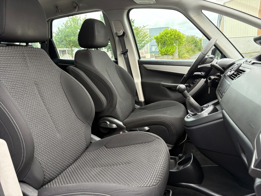 CITROEN d'occasion C4 1.6 HDI 110 COLLECTION de 2010 Brest (29)﻿