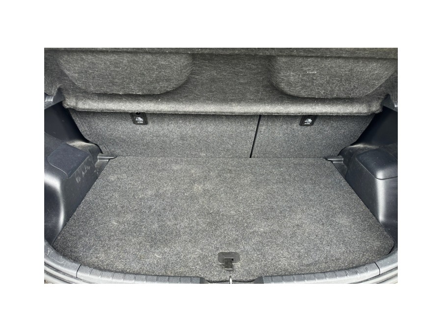 TOYOTA d'occasion YARIS 100H DYNAMIC BUSINESS de 2018 Osny (95)﻿