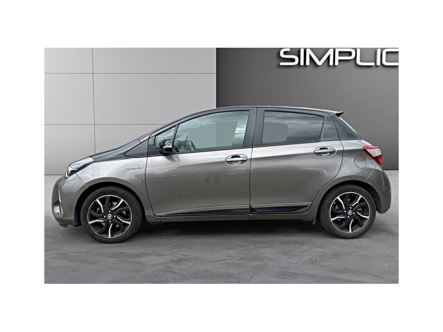 TOYOTA d'occasion YARIS 100H DYNAMIC BUSINESS de 2018 Osny (95)﻿
