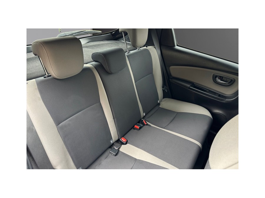 TOYOTA d'occasion YARIS 100H DYNAMIC BUSINESS de 2018 Osny (95)﻿