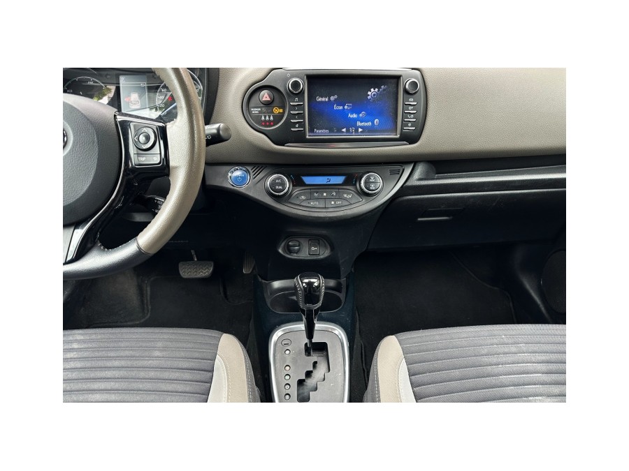 TOYOTA d'occasion YARIS 100H DYNAMIC BUSINESS de 2018 Osny (95)﻿