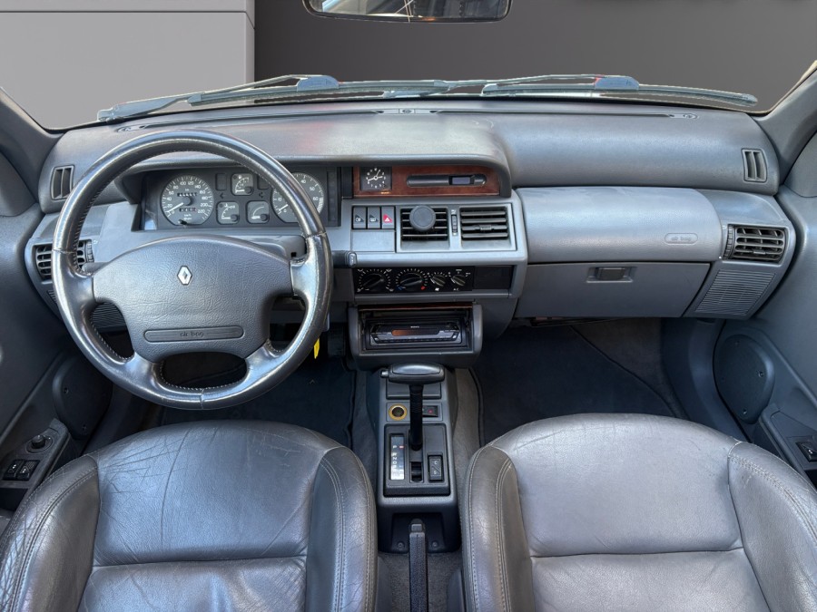 RENAULT d'occasion CLIO I BACCARA 1.8 de 1996 Méry Sur Oise (95)﻿