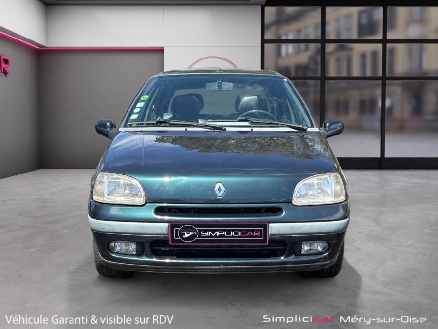 RENAULT d'occasion CLIO I BACCARA 1.8 de 1996 Méry Sur Oise (95)﻿