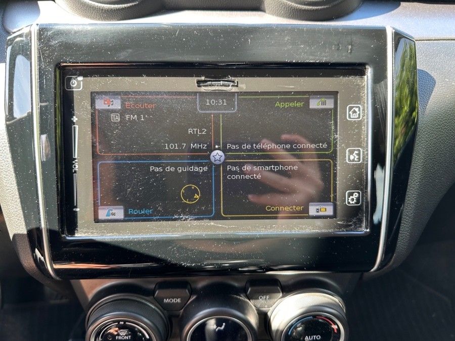 SUZUKI d'occasion SWIFT V 1.2 DUALJET HYBRID PACK de 2023 Salon de