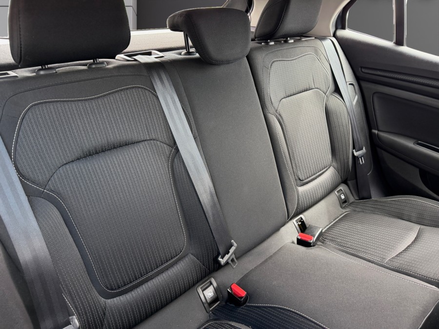 RENAULT d'occasion MEGANE IV BERLINE BICORPS TROIS OU CINQ PORTES 1.5