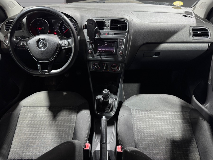 VOLKSWAGEN d'occasion POLO V 1.4 TDI 75 BLUEMOTION de 2014 Meximeux