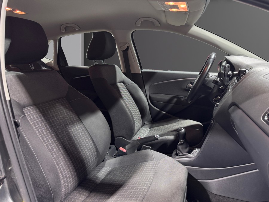 VOLKSWAGEN d'occasion POLO V 1.4 TDI 75 BLUEMOTION de 2014 Meximeux