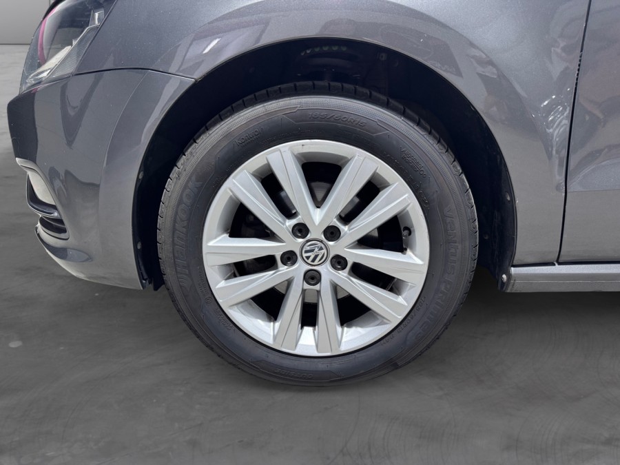 VOLKSWAGEN d'occasion POLO V 1.4 TDI 75 BLUEMOTION de 2014 Meximeux