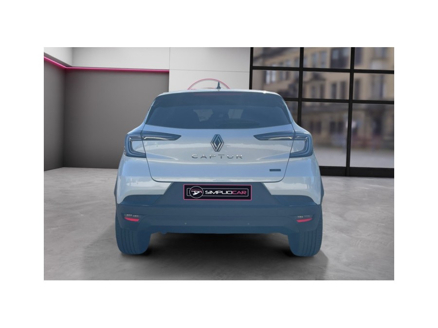 RENAULT d'occasion CAPTUR 1.6 E-TECH 145 EVOLUTION de 2025 Royan (17)﻿