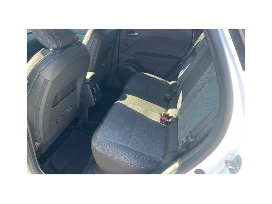 RENAULT d'occasion CAPTUR 1.6 E-TECH 145 EVOLUTION de 2025 Royan (17)﻿