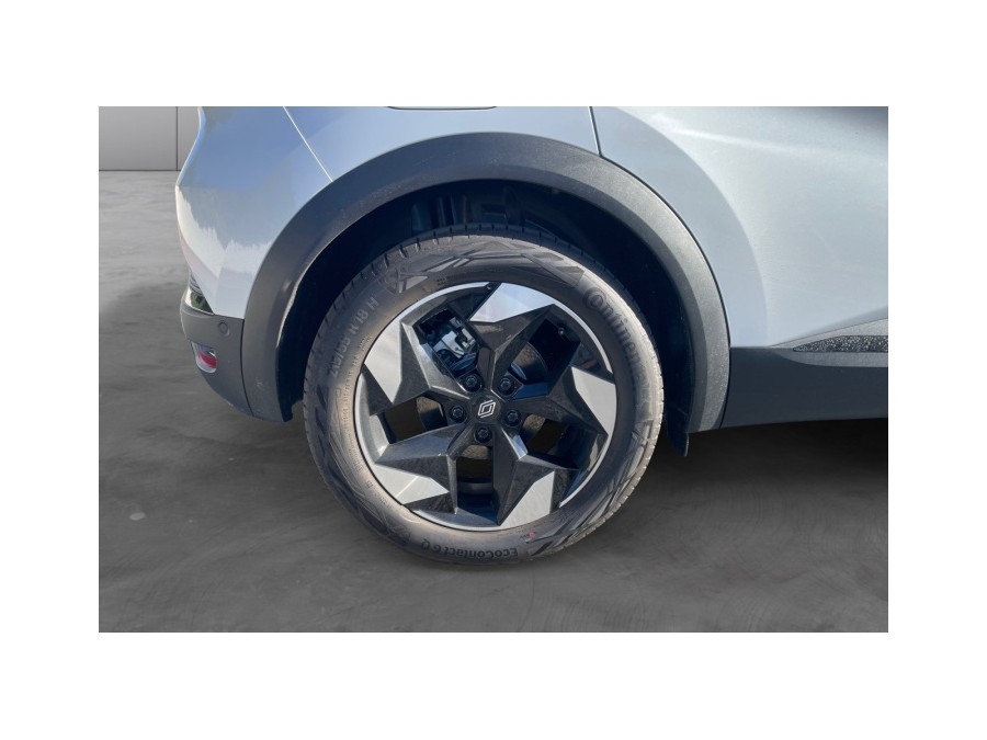 RENAULT d'occasion CAPTUR 1.6 E-TECH 145 EVOLUTION de 2025 Royan (17)﻿