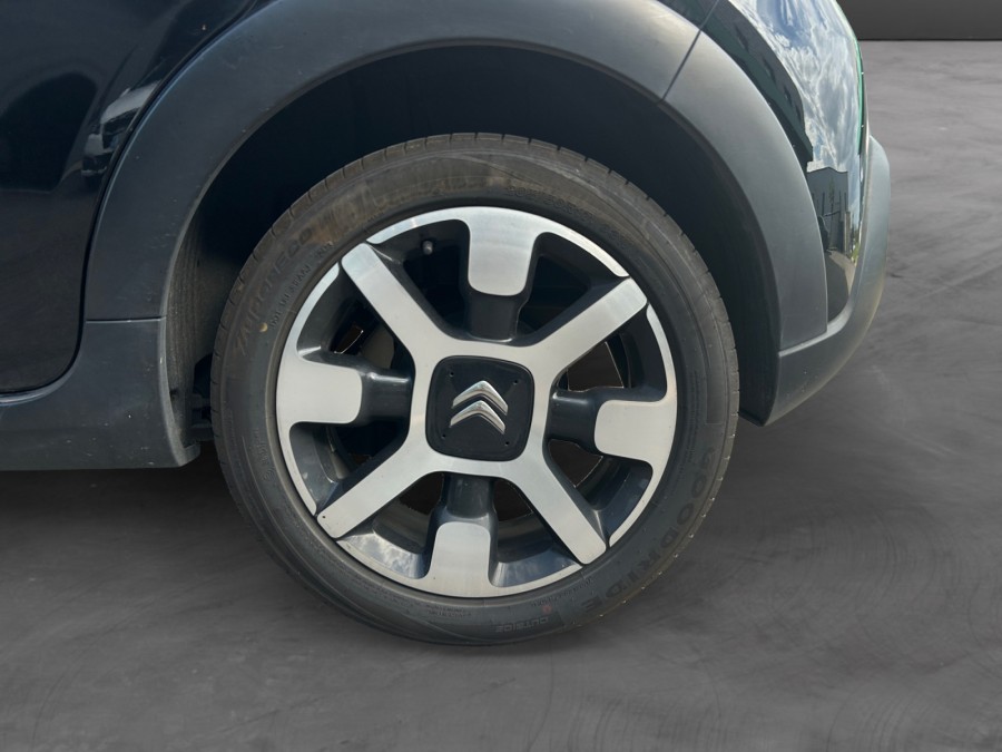 CITROEN d'occasion C3 III 1.2 PURE TECH 82 GRAPHIC de 2019 Nord Isère