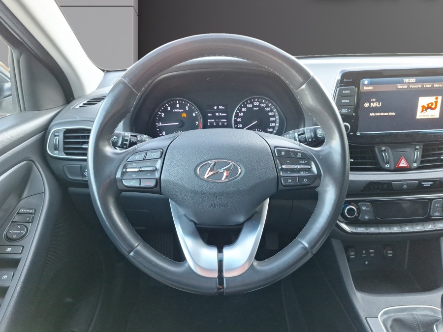 HYUNDAI d'occasion I30 1.0 T-GDI 120 BUSINESS de 2017 Soissons (02)﻿