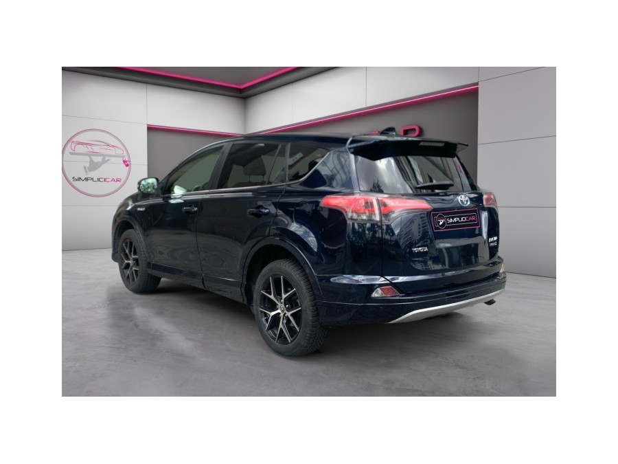 TOYOTA d'occasion RAV4 HYBRIDE 2WD DESIGN BUSINESS de 2017 Montreuil