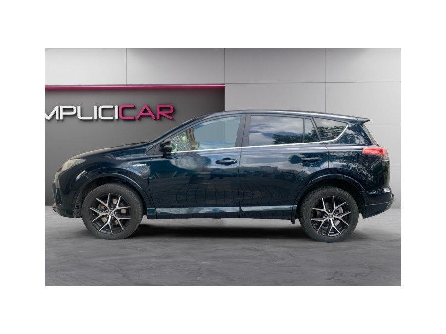 TOYOTA d'occasion RAV4 HYBRIDE 2WD DESIGN BUSINESS de 2017 Montreuil