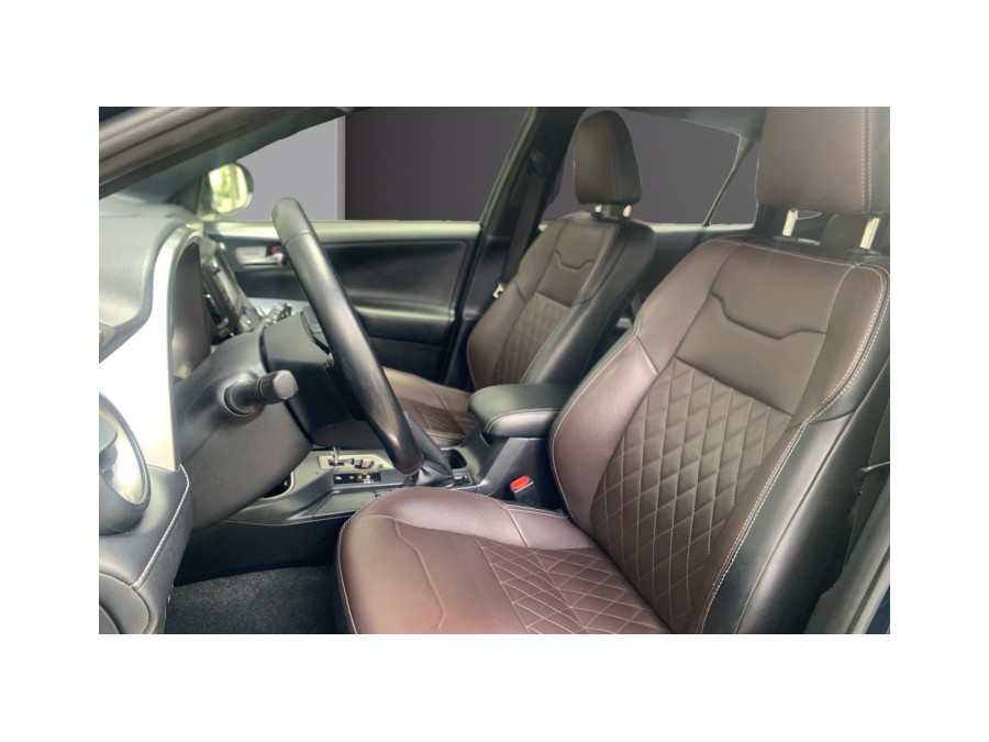 TOYOTA d'occasion RAV4 HYBRIDE 2WD DESIGN BUSINESS de 2017 Montreuil