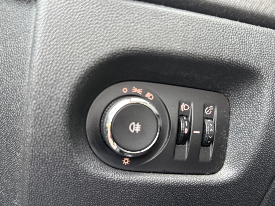 OPEL d'occasion CORSA D Opel Corsa 1.3 CDTI - 75 ch FAP Graphite de