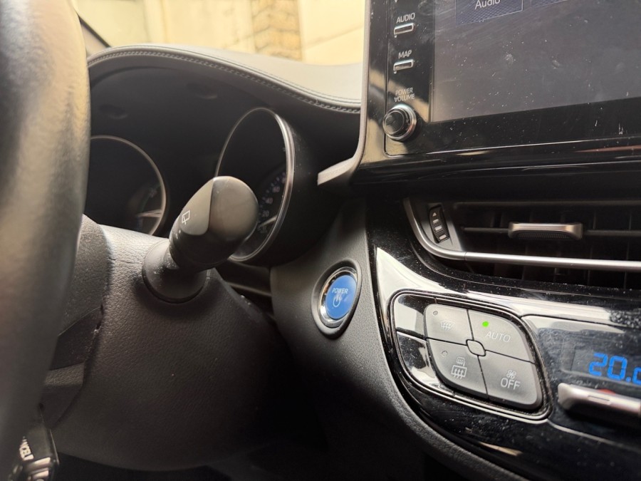 TOYOTA d'occasion C-HR Hybride de 2020 Paris 15 (75)﻿