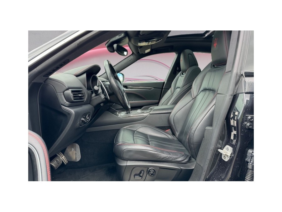 MASERATI d'occasion LEVANTE SUV 3.0D V6 275 de 2017 Rennes (35)﻿