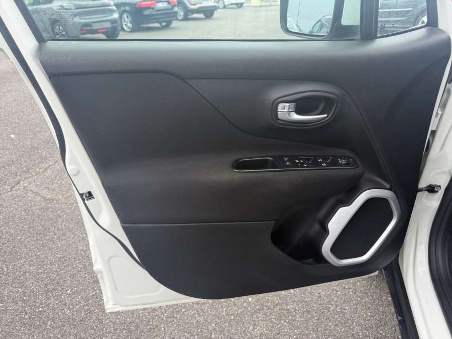 JEEP d'occasion RENEGADE 2.0 MULTIJET 120 SOUTH BEACH DRIVE 4X4 de