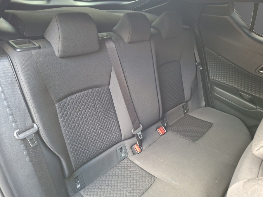 TOYOTA d'occasion C-HR 1.8 122H DISTINCTIVE de 2021 Montreuil (93)﻿