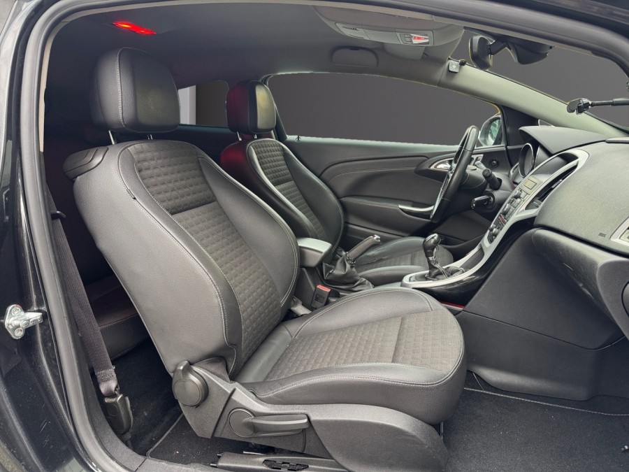 OPEL d'occasion ASTRA J GTC | 10.2011-04.2018 OPEL ASTRA J GTC 2.0