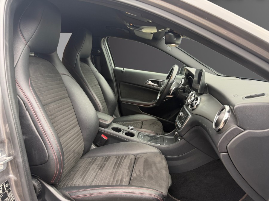 MERCEDES d'occasion CLASSE GLA GLA 220 D 170 AMG LINE 4MATIC BA de