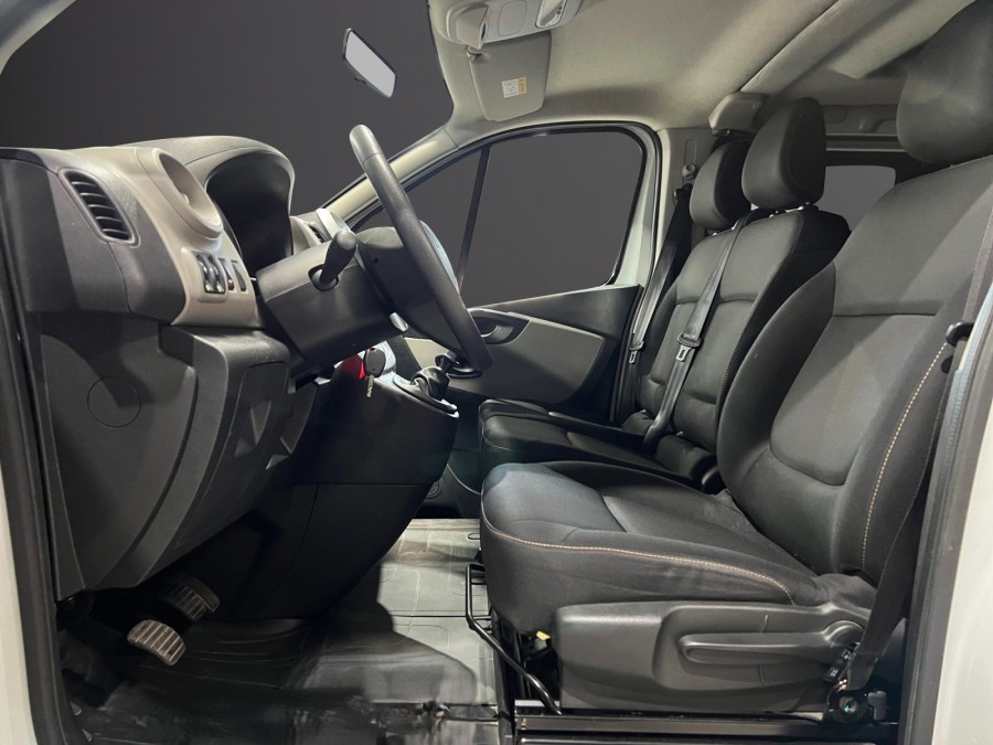 RENAULT d'occasion TRAFIC COMBI L1 1.6 DCI 125 LIFE de 2018