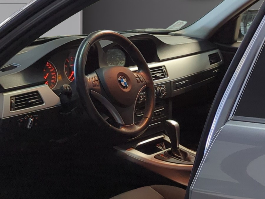 BMW d'occasion SERIE 3 320 TOU de 2010 Meximeux (01)﻿