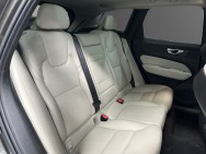 VOLVO d'occasion XC60 II D5 AWD MOMENTUM GEARTRONIC de 2017 Lorient