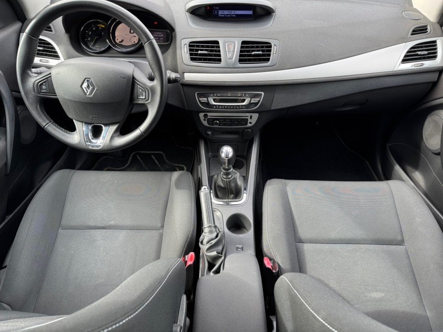 RENAULT d'occasion MEGANE 1.5 DCI 110 INTENS de 2015 Orleans (45)﻿