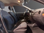 RENAULT d'occasion CLIO III EXPRESSION 1.2 16V de 2008 Fontainebleau