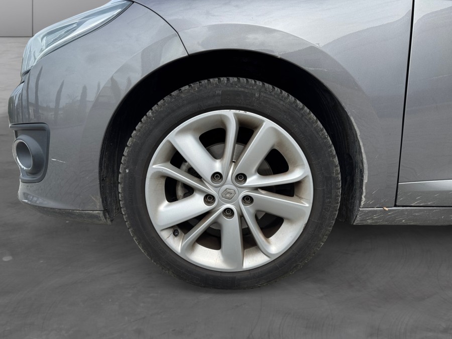 RENAULT d'occasion MEGANE 1.5 DCI 110 INTENS de 2015 Orleans (45)﻿