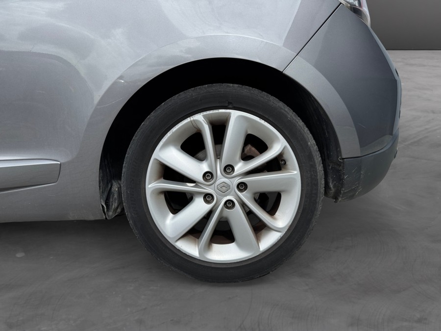 RENAULT d'occasion MEGANE 1.5 DCI 110 INTENS de 2015 Orleans (45)﻿