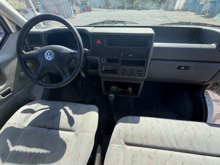 VOLKSWAGEN d'occasion TRANSPORTER TRANSPORT 2.5 TD de 2003 Salon de
