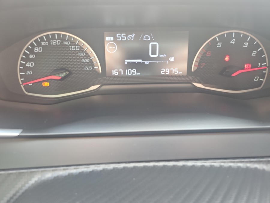 PEUGEOT d'occasion 208 II AFFAIRE 1.5 BLUEHDI 100 PREMIUM de 2021