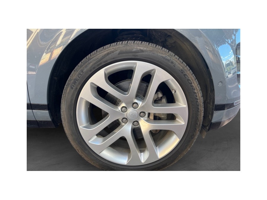 LAND ROVER d'occasion EVOQUE D180 HSE DYNAMIC de 2019 Cannes (06)﻿